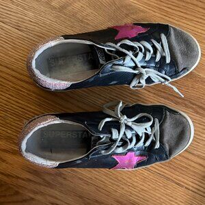 GOLDEN GOOSE BLACK SNEAKERS PINK STAR
